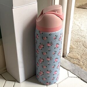 nwt Floral Blue and Pink Water Bottle Thermos Tumbler